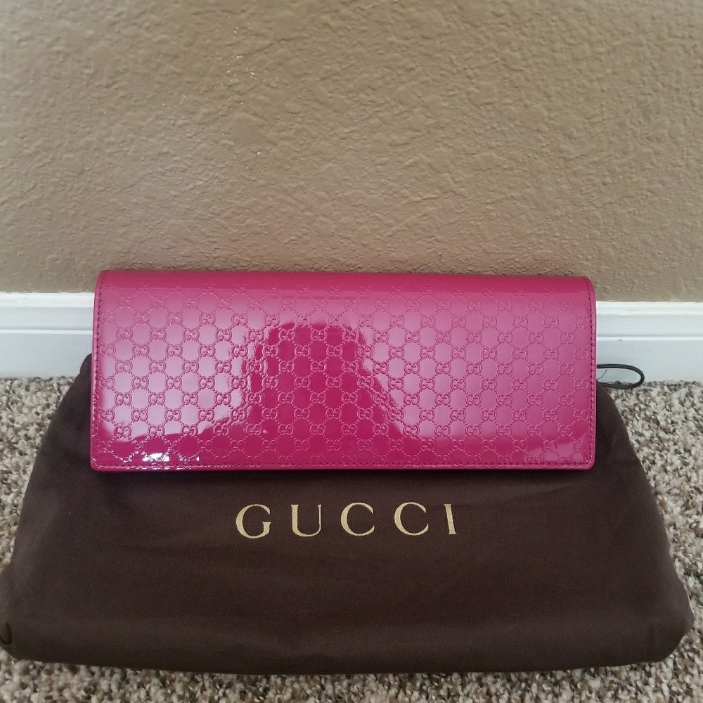 100% Authentic Gucci Clutch